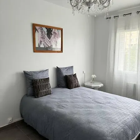 Bel Neuf, Bien Situe Apartamento Carcasona